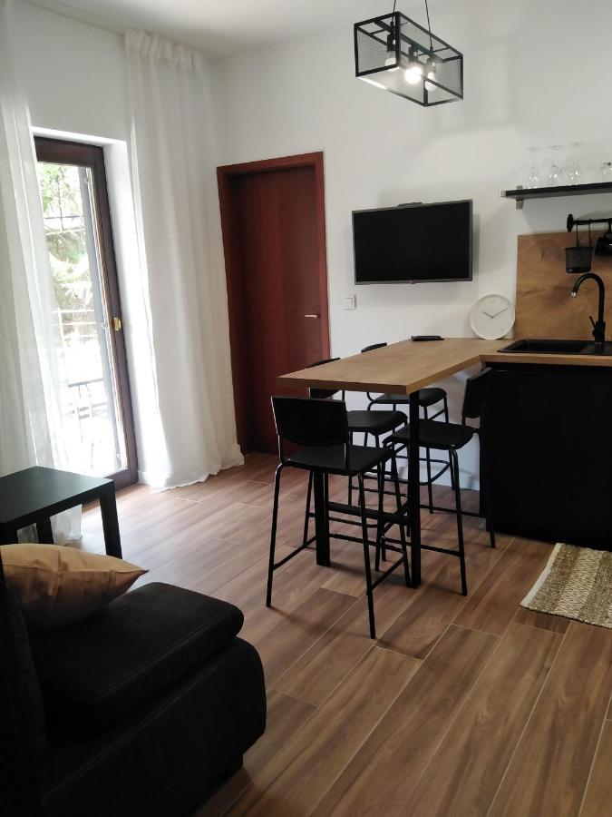 Apartments F&T Мощеничка-Драга Экстерьер фото